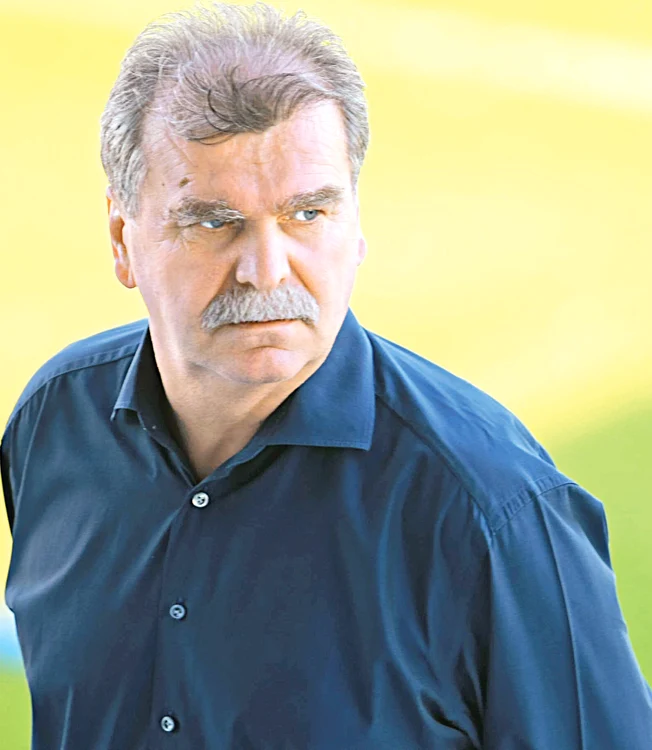 Preşedintele Dinu Gheorghe anunţă că îşi dă demisia