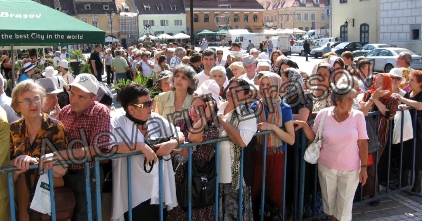 Rugăciuni pe ritmuri rock, în Piaţa Sfatului. Foto: Ionuţ Dincă