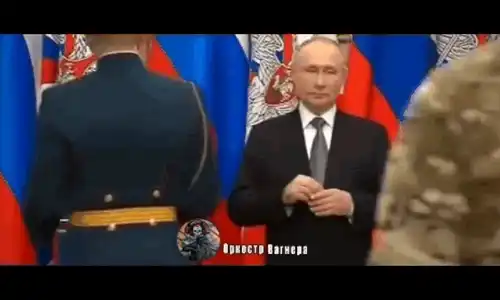 mort putin gif gif