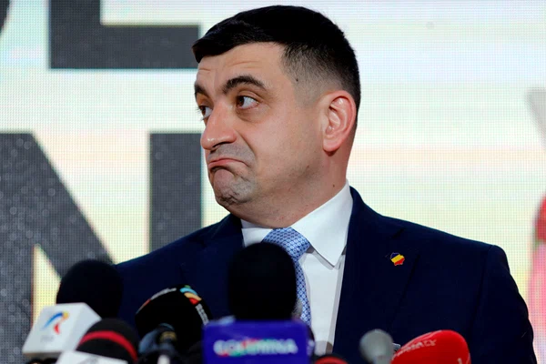 George Simion, petrecere de ziua lui cu proțap, lăutari și donații în cont. Duminică e și ziua de naștere a lui Siegfried Mureșan și a lui Ponta