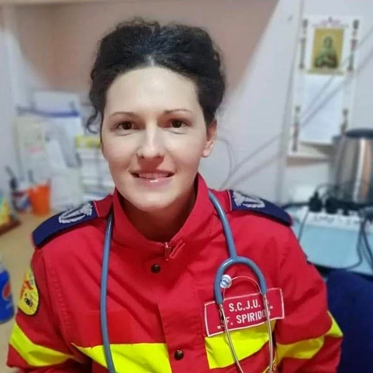 Alina, medic rezident din Iași, oferă ajutor colegilor din Suceavaclicksanatate.ro