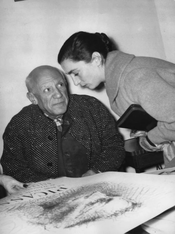 Picasso şi Jacqueline, cea de a doua soţie (Foto: arhivă).