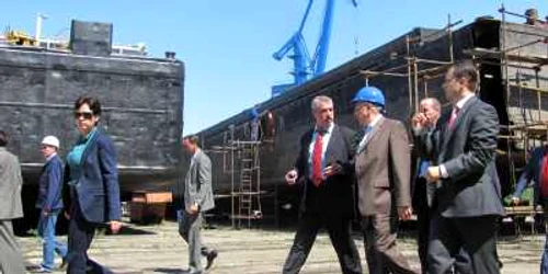 Fostul preşedinte nu a fost scăpat nicio clipă din ochi de "paznici"