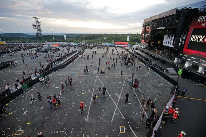 Cei 80.000 de participanţi la Rock am Ring sunt evacuaţi/ Foto: EPA