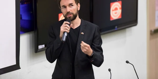 Octavian Saiu imagini arviha personala
