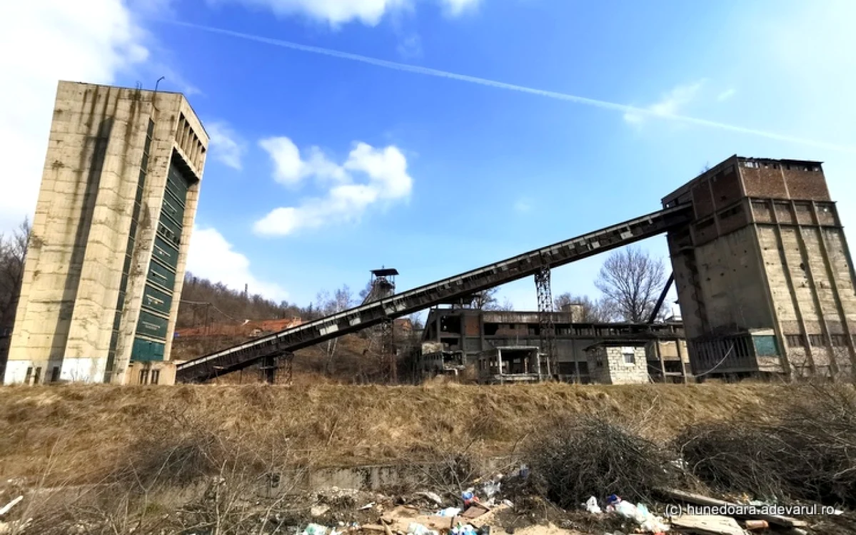 Mina Vulcan, una dintre cele patru exploatîri încă în activitate. Foto: Daniel Guţă. ADEVĂRUL.