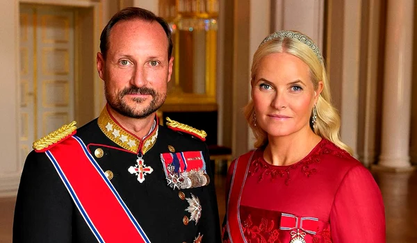 Prințul Haakon și Prințesa Mette Marit ai Norvegiei Foto Instagram Casa Regală a Norvegiei