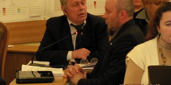 Comuniştii pretind partea leului în CMC