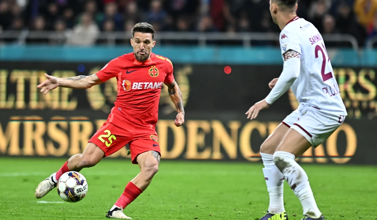 Alexandru Băluță (stânga) i-a adus un punct lui FCSB (FOTO: Sportpictures)