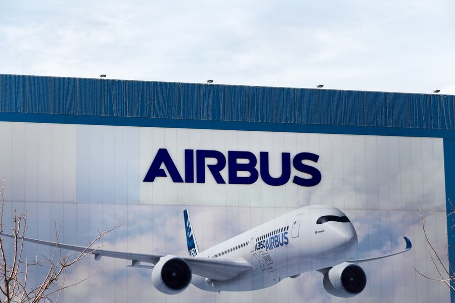 Cum își împart Boeing și Airbus compania care le furnizează componente pentru aeronavele de pasageri