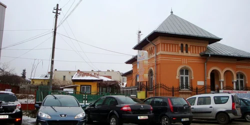 Peste ruinele primei biserici catolice din Târgovişte s-a construit o clinică medicală