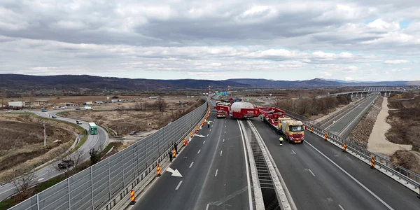 Transport agabaritic spre termocentrala Mintia  Foto Daniel Guță  ADEVĂRUL  (1) JPG