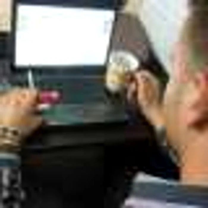 Mii de conturi Hotmail piratate