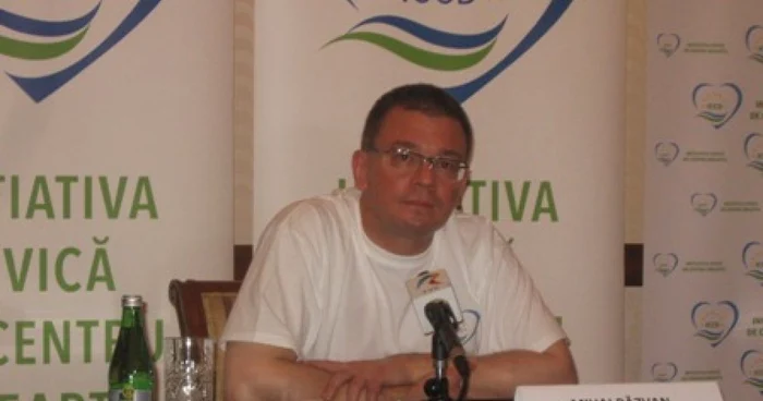 Mihai Răzvan Ungureanu