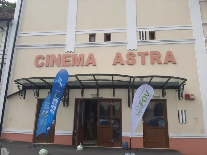 Cinema Astra se redeschide după 20 de ani FOTO Ioan Buciumar