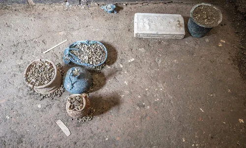 Un dulap descoperit într-o casă din Pompeii, plin cu obiecte personale