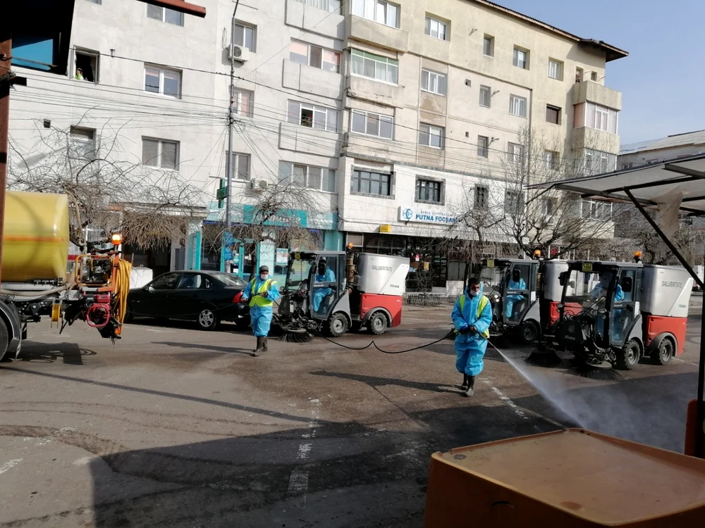 DDSP spală străzile