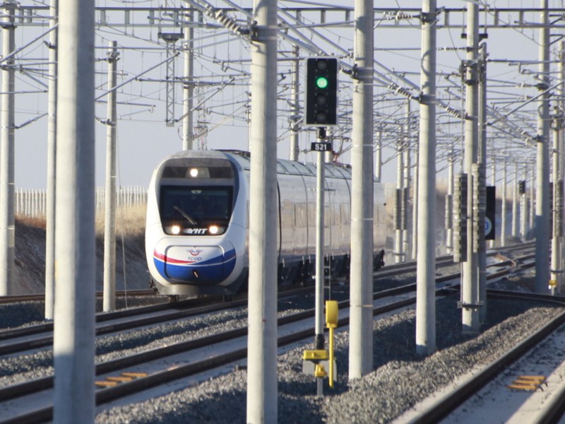 Trenuri de 250 km/h de-a lungul Mării Negre: proiectul uriaș al Turciei pe 513 km