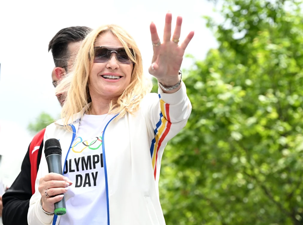 Nadia a participat la diverse acțiuni prin care se celebrează primul 10 (Foto: sportpictures)