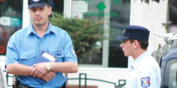Poliţiştii comunitari pietreni aşteaptă numirea unor şefi noi