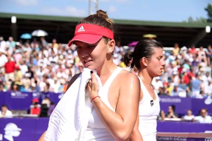 
    Simona Halep a nimicit-o pe Sevastova  