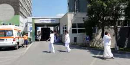 Medicii slătineni au stabilizat-o pe femeie la secţia Primiri Urgenţe, apoi au transferat-o la Craiova