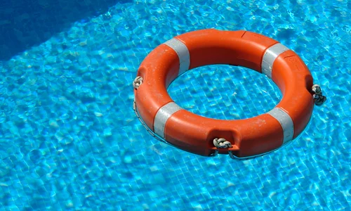life saver 2407304 1920 jpeg
