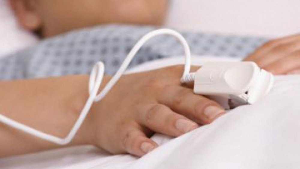 Trei copii au ajuns la spital în comă alcoolică. Au băut rachiu până li s-a făcut rău. Doctor: „S-au mai trezit după perfuzii“
