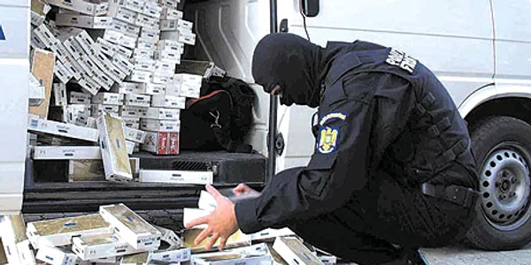 Ţigările din BMW-ul răsturnat au fost confiscate