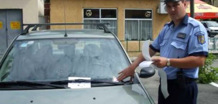 Râmnicu Vâlcea: Dacia, cea mai furată maşină, se vinde ca chilipir mai ieftin decât o trotinetă