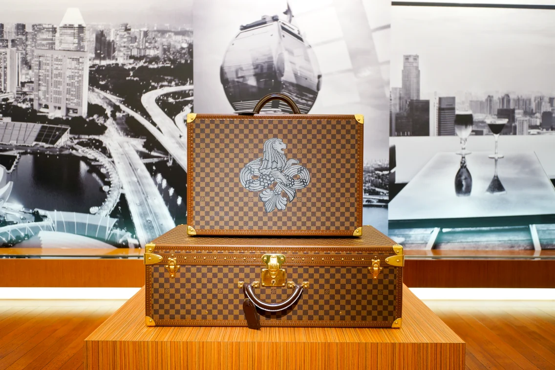 2 geanta de castorie louis vuitton shutterstock 345518351 jpg jpeg