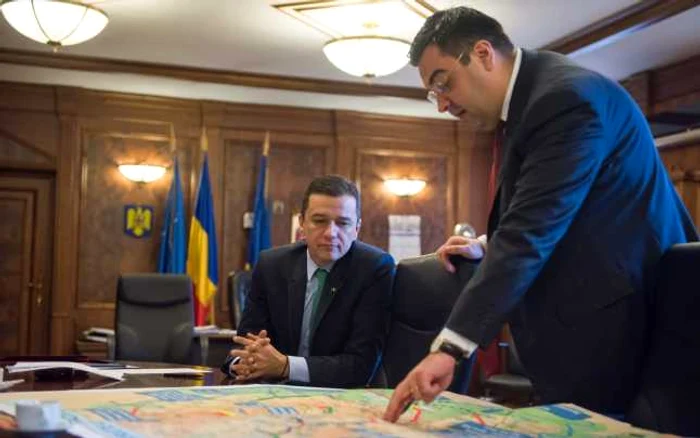 Vizită de lucru a premierului Sorin Grindeanu la Ministerul Transporturilor  FOTO gov.ro