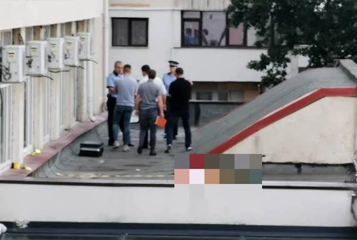 Trupul victimei a fost găsit pe terasa Hotelului Central din Pașcanifoto: Wikimedia