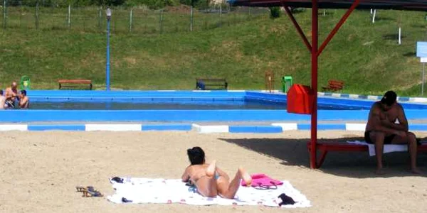 ştrandul termal de la schela cladovei 