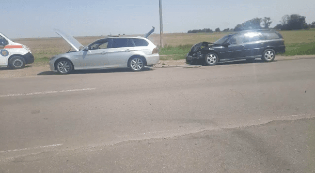 Accident rutier în Prahova, provocat de un șofer de 76 de ani. Bărbatul a fost rănit