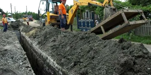 Lipsa canalizării este una dintre marile probleme ale administraţiilor locale din Argeş