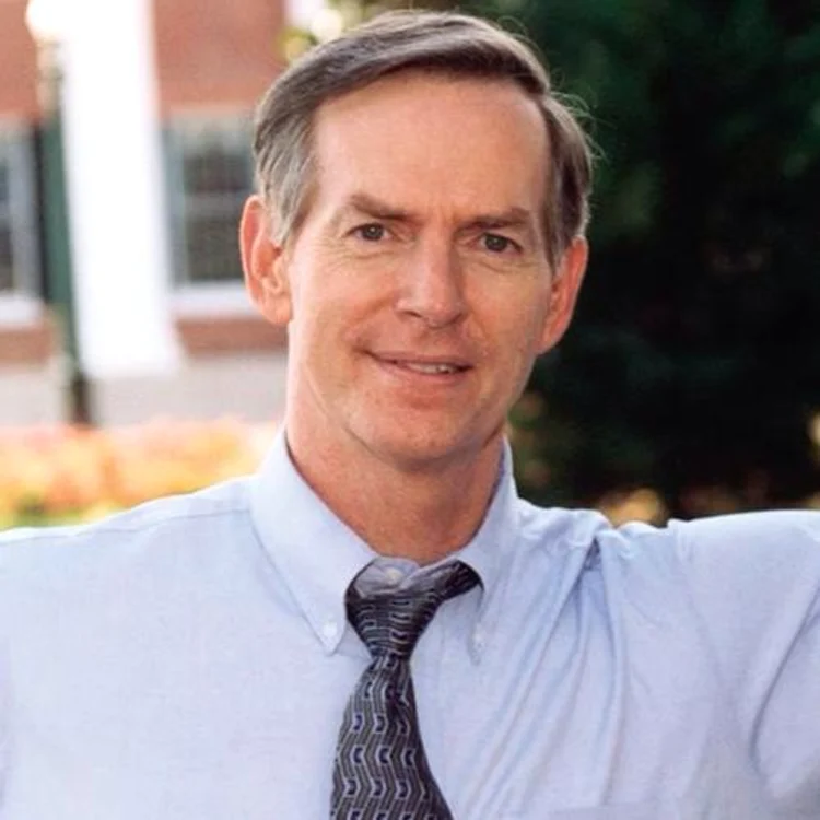 Russell Blaylock este un celebru neurochirurg american