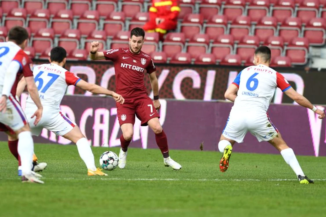 
    CFR Cluj a făcut o primă repriză foarte bună cu FC BotoșaniFOTO: Sportpictures.eu  