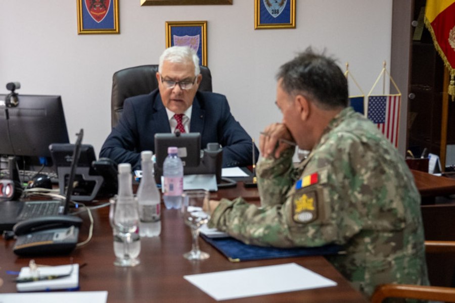 Ministrul Angel Tîlvăr a discutat cu secretarul american al apărării despre asigurarea securității României și înzestrarea armatei