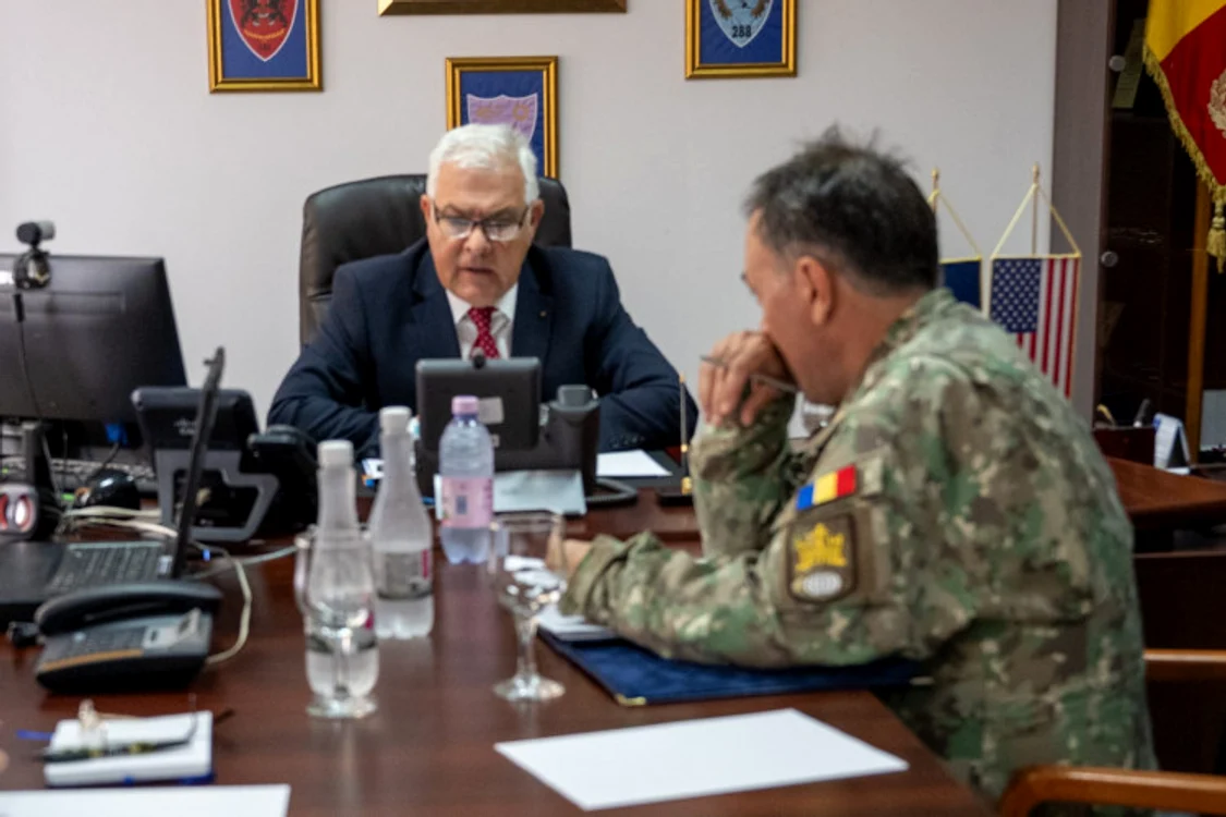 Tîlvăr a discutat cu secretarul american al apărării, Lloyd Austin. FOTO MApN