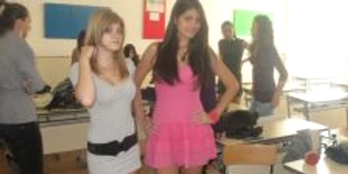 Diana şi Bianca sunt două dintre tinerele care au participat la preselecţie 