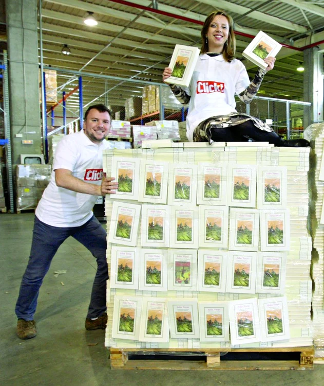 
    Nu rata ediţiile de luni, marţi, miercuri şi joi ale ziarului  tău preferat! Vei primi un celebru roman de aventuri  