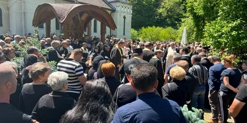 Înmormântare preot Luncani FOTO Lugoj Info