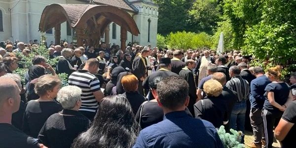 Înmormântare preot Luncani FOTO Lugoj Info