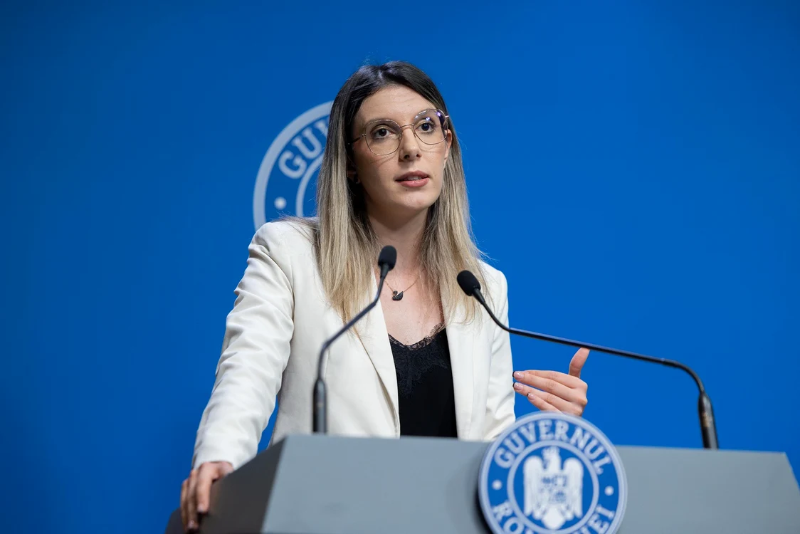 Ministrul Mediului, Diana Buzoianu