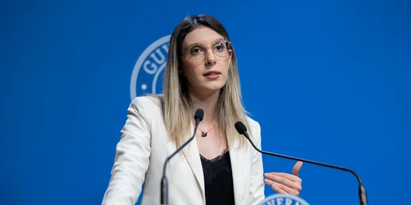 ministrul mediului Diana Buzoianu foto Fb jpg