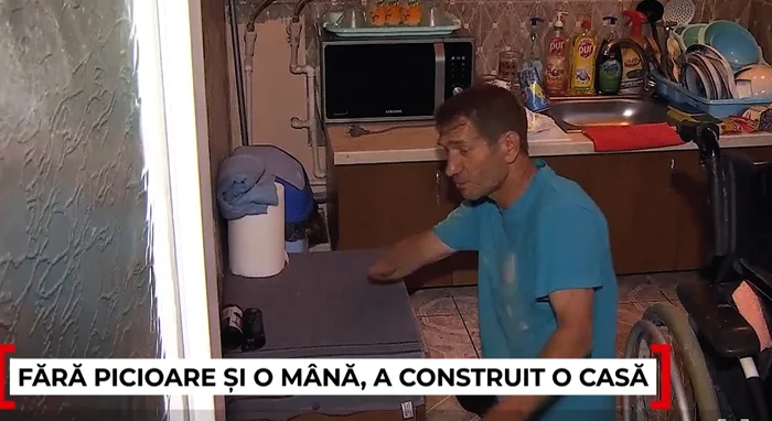 Fără picioare și o mână, și-a construit o casă  FOTO Captură video