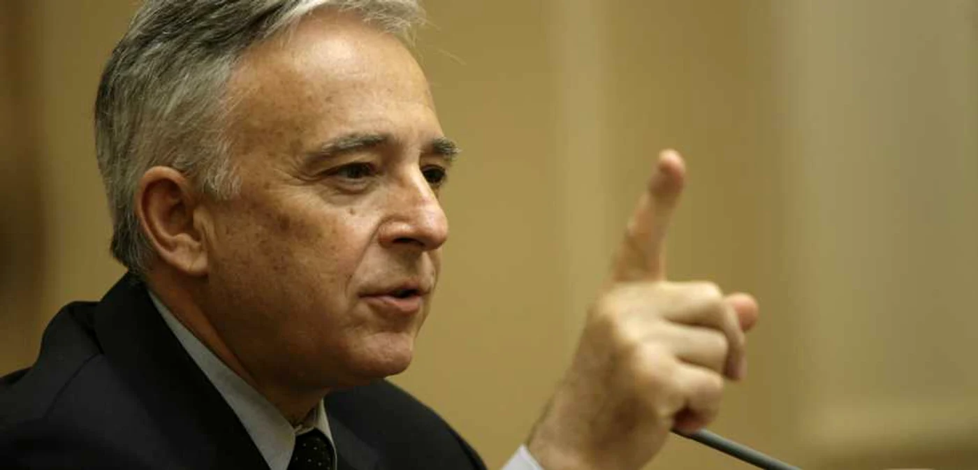 Mugur Isărescu, guvernatorul Băncii Naţionale a României, a declarat ieri că variaţiile pe curs de plus/minus 5% sunt unele normale FOTO Adevărul