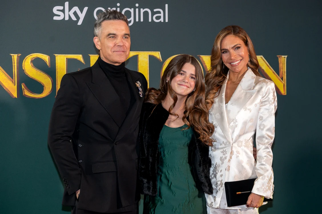 Robbie Williams, Teddy Williams și Ayda Field, Profimedia (1) jpg