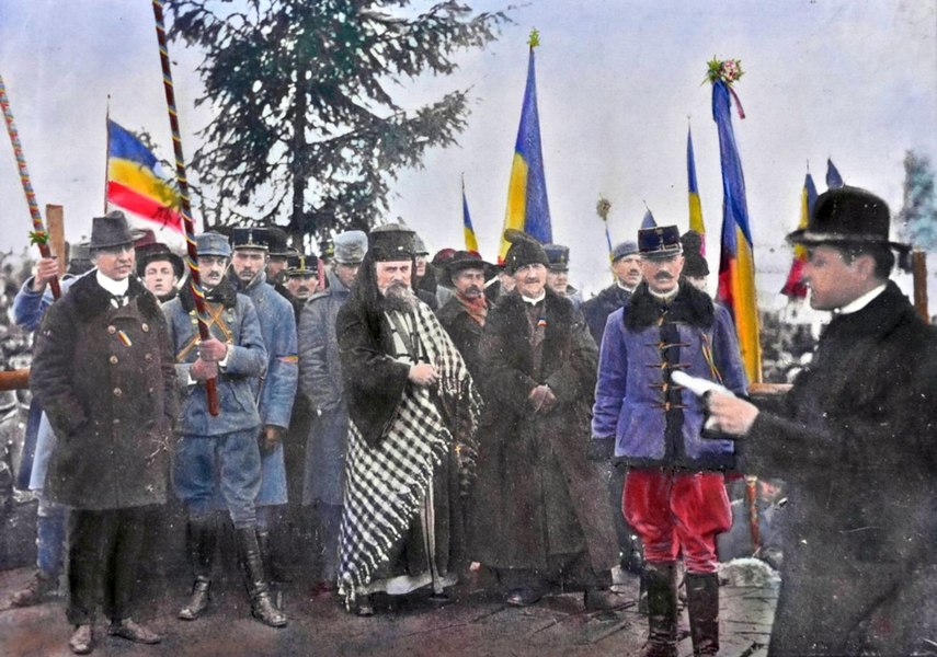 Ziua patriotismului de paradă și a patrihoților naționale: Trăiască România, trăiască tricolorul